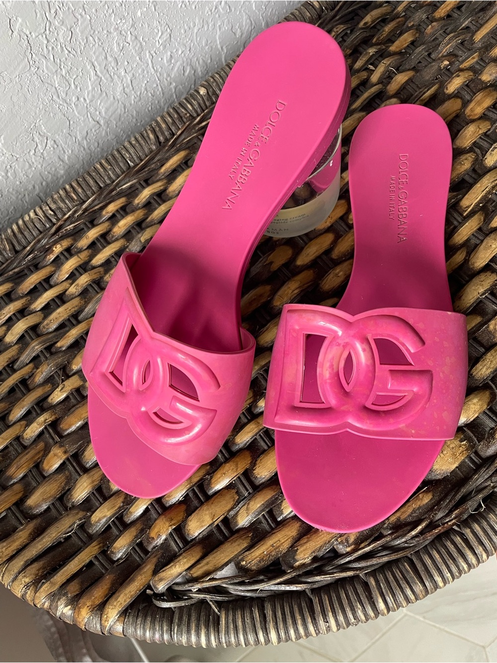 Dolce & Gabbana Pink Logo Slide Sandals Size 6.5